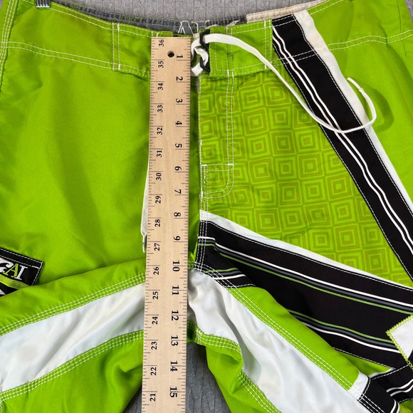 Vintage Billabong Andy Irons Neon Green Board Shorts Men 36 Skate Surf Trunks - Picture 6 of 13